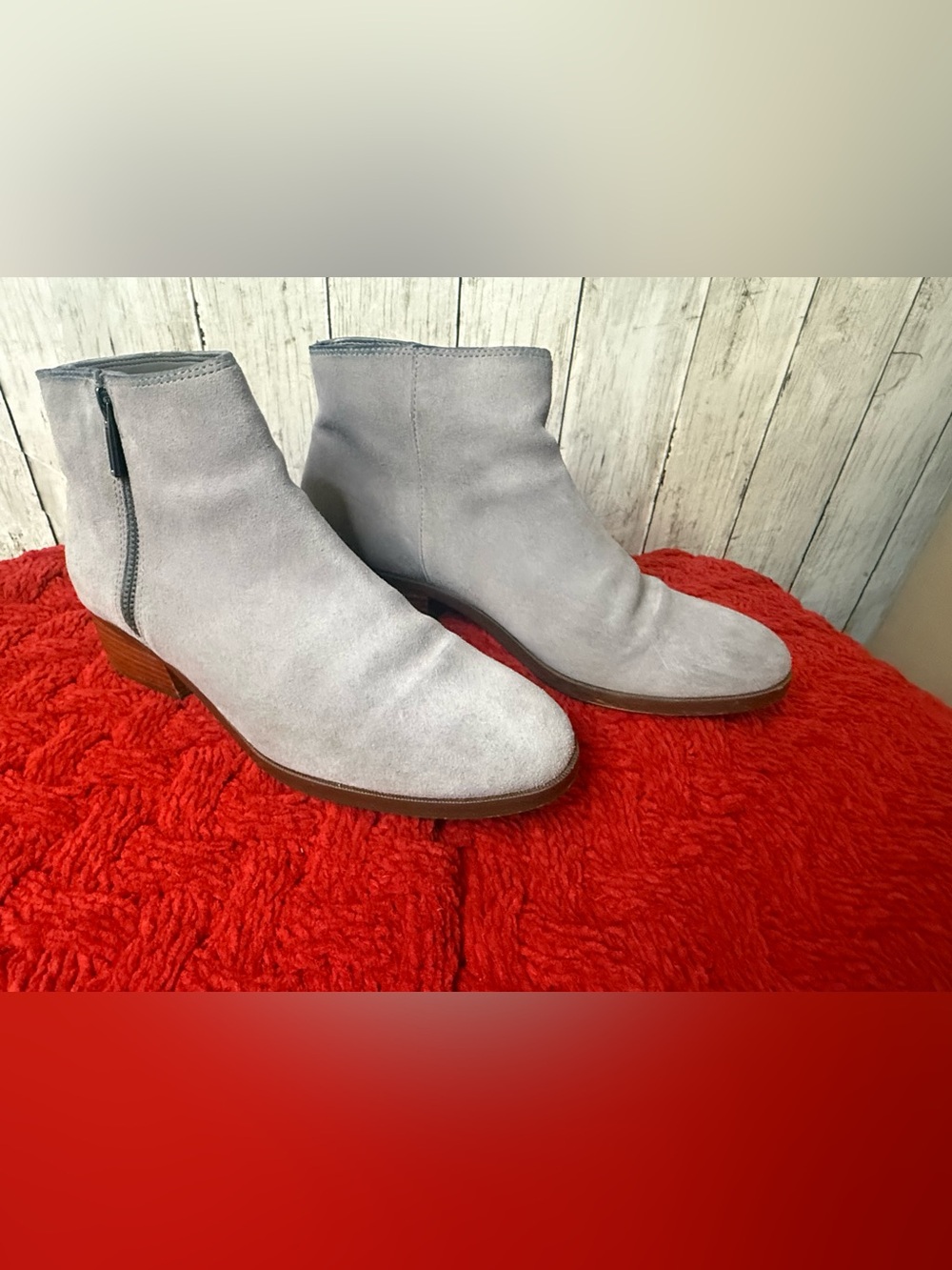 Cole Haan Grey suede ankle boots with a chunky heel and side zipper US 8.5